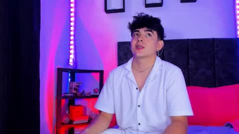 Nolan  online show from November 9, 2025, 6:50 pm