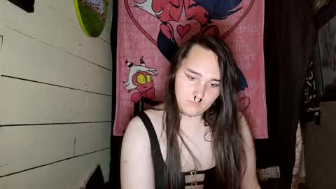 Snapshot of nonbinarybeauty20 chatting on July 1, 2026, 12:07 pm nonbinarybeauty20 online show from July 1, 2026, 12:07 pm