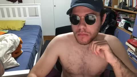 Snapshot of nongay379444 chatting on December 10, 2024, 4:17 pm nongay379444 online show from December 10, 2024, 4:17 pm