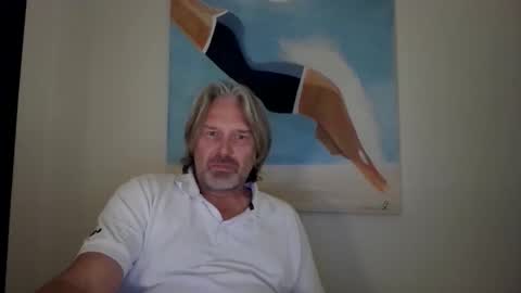 Snapshot of nonsequiture chatting on October 24, 2025, 9:00 pm Ralle online show from October 24, 2025, 9:00 pm