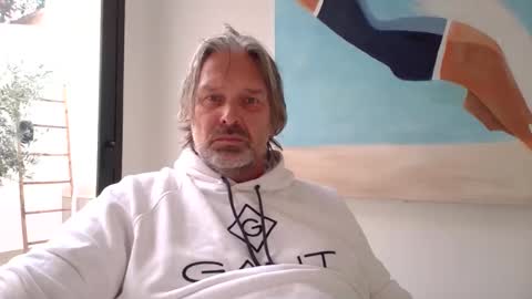 Snapshot of nonsequiture chatting on October 26, 2025, 3:18 pm Ralle online show from October 26, 2025, 3:18 pm