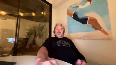 Snapshot of nonsequiture chatting on October 27, 2025, 8:13 pm Ralle online show from October 27, 2025, 8:13 pm