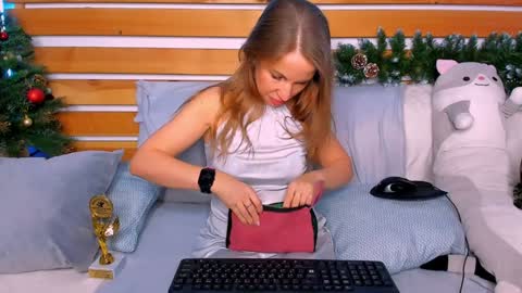 Snapshot of nora_adamss chatting on December 29, 2024, 3:44 am Nora online show from December 29, 2024, 3:44 am