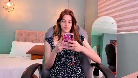 Nora online show from September 12, 2025, 8:42 pm