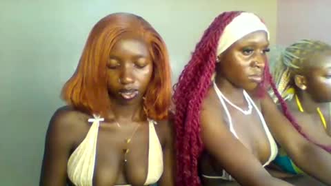 Snapshot of norababy20 chatting on May 12, 2026, 4:26 pm Norababy20 online show from May 12, 2026, 4:26 pm