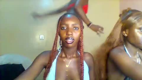 Snapshot of norababy20 chatting on May 30, 2026, 4:09 am Norababy20 online show from May 30, 2026, 4:09 am