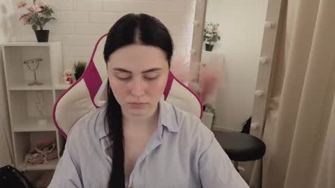 Nora online show from April 13, 2026, 5:24 am