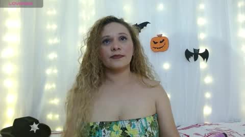 norapaker online show from November 1, 2025, 8:11 pm