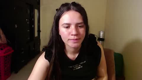 noreen_ online show from February 6, 2025, 8:34 pm