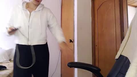 noreen_ online show from February 10, 2026, 6:12 pm