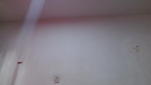 noreno9159 online show from May 23, 2026, 12:09 pm