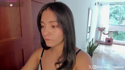 Norma Jeaane online show from December 15, 2025, 3:05 pm