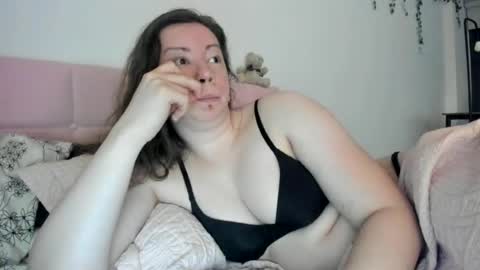 Snapshot of nortar9766 chatting on June 26, 2026, 2:05 am Emily snow online show from June 26, 2026, 2:05 am