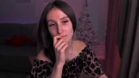 Hazel online show from January 15, 2025, 1:02 am