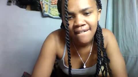 Snapshot of nosminah01 chatting on September 8, 2025, 3:33 pm nosminah01 online show from September 8, 2025, 3:33 pm