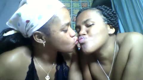 Snapshot of nosminah01 chatting on September 9, 2025, 7:13 pm nosminah01 online show from September 9, 2025, 7:13 pm