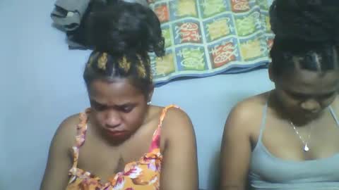 Snapshot of nosminah01 chatting on September 13, 2025, 5:02 pm nosminah01 online show from September 13, 2025, 5:02 pm
