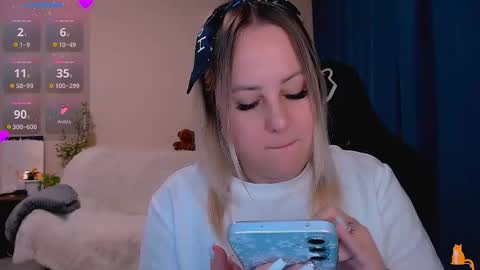 hi glad to chat online show from November 23, 2025, 2:06 pm