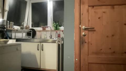 noux69 online show from October 27, 2025, 5:28 pm