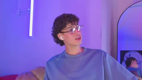 Nova Salvatore online show from April 6, 2026, 4:46 am