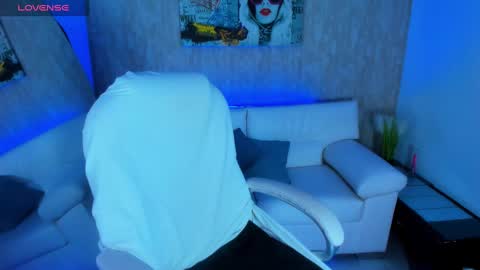 nova online show from October 18, 2025, 5:21 am