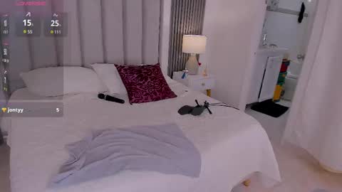 Andrea online show from September 30, 2025, 4:56 pm