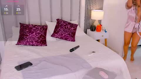 Andrea online show from November 3, 2025, 4:30 pm