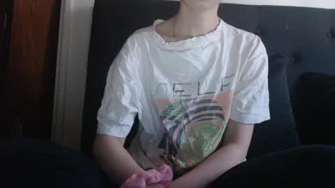 Olivia online show from March 9, 2025, 1:04 pm