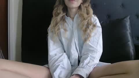 Olivia online show from October 6, 2025, 2:47 pm