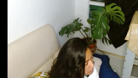 novaperotti online show from October 25, 2025, 12:29 am