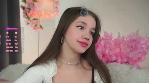 Snapshot of now_you_know chatting on October 2, 2025, 1:23 am Dina online show from October 2, 2025, 1:23 am