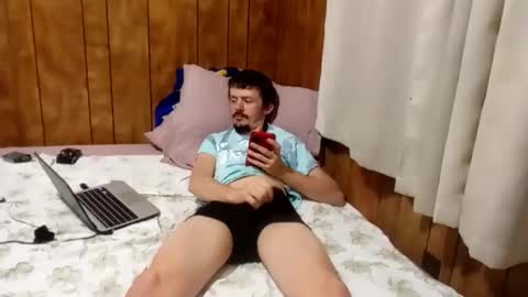 Snapshot of nrsmith81790 chatting on March 12, 2025, 9:44 am SlimButPackin online show from March 12, 2025, 9:44 am