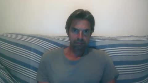 Snapshot of nudebeach222 chatting on September 18, 2025, 5:42 am nudebeach222 online show from September 18, 2025, 5:42 am