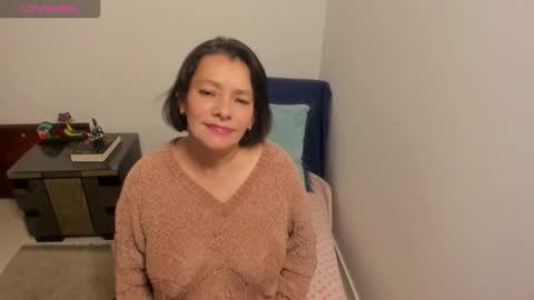 nuit_rose online show from October 12, 2025, 2:21 am