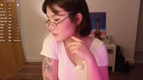 Snapshot of nullgirll chatting on June 22, 2026, 2:13 am Erica online show from June 22, 2026, 2:13 am