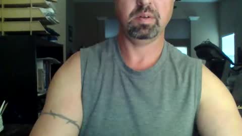 Snapshot of nvrenuff1979 chatting on November 3, 2025, 12:39 pm nvrenuff1979 online show from November 3, 2025, 12:39 pm