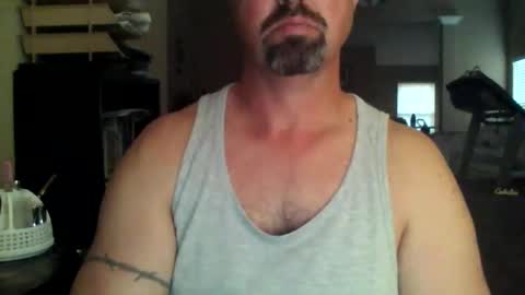 nvrenuff1979 online show from November 21, 2025, 12:37 pm