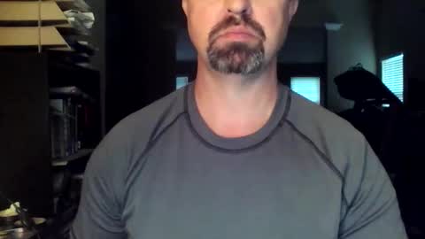 nvrenuff1979 online show from March 3, 2026, 12:44 pm