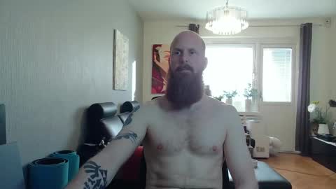 nxrthman online show from April 17, 2026, 4:43 pm