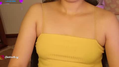 Snapshot of nylaahhh chatting on June 24, 2026, 1:26 am Nylaah online show from June 24, 2026, 1:26 am