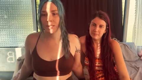 Snapshot of nympharabelle chatting on October 3, 2025, 6:43 am Creamy Grapefruit online show from October 3, 2025, 6:43 am