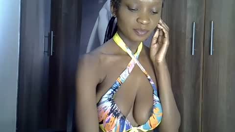 Snapshot of nyverra chatting on July 3, 2026, 7:37 am nyverra online show from July 3, 2026, 7:37 am