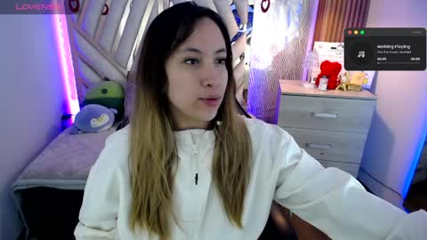 Alex   .    online show from May 17, 2026, 2:53 am