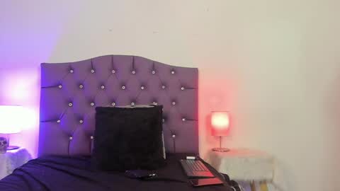   online show from January 27, 2025, 12:48 pm