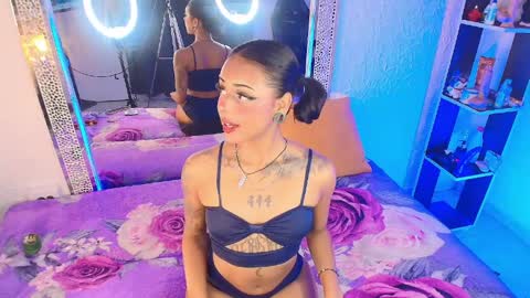 NYXHELLSQUEEN online show from April 5, 2026, 9:34 pm