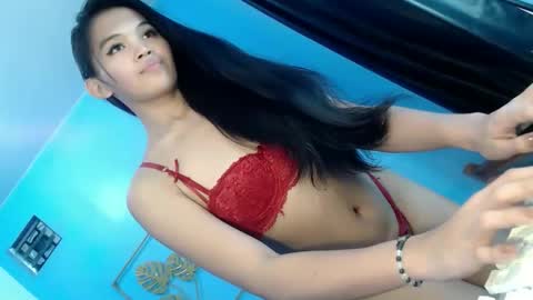 Snapshot of nyxie_fox69 chatting on May 6, 2026, 4:45 pm ITS ME NYXIEE online show from May 6, 2026, 4:45 pm