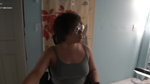 Snapshot of nyxraven chatting on January 6, 2025, 3:53 am NyxRaven online show from January 6, 2025, 3:53 am