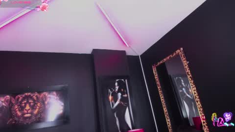 Snapshot of nyxx_moon chatting on June 22, 2026, 8:06 pm Nyx Moon Schedule 1500 - 2200 online show from June 22, 2026, 8:06 pm