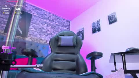 Snapshot of nyxx_moon chatting on August 2, 2026, 11:25 pm Nyx Moon Schedule 1500 - 2200 online show from August 2, 2026, 11:25 pm