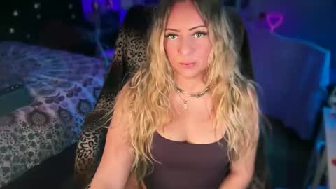 nyxxen online show from February 21, 2026, 3:29 am